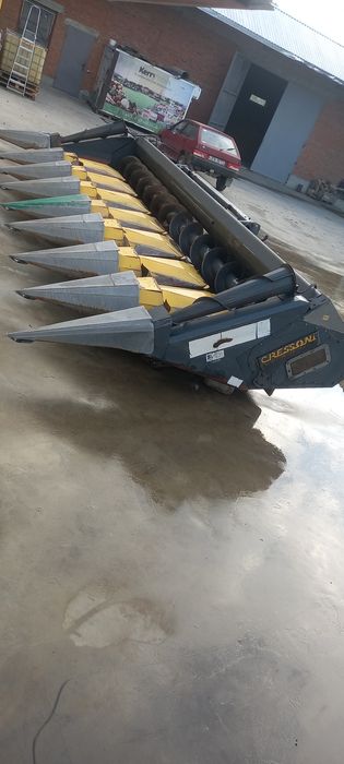 Продам жатку жниварку кукурудзяну 8х75 Gressoni італія