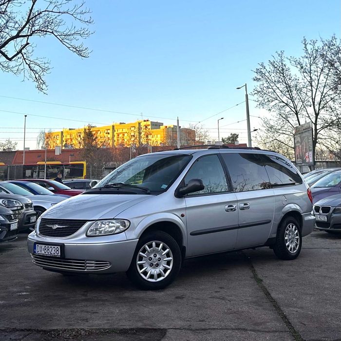 Chrysler Grand Voyager | 2.5 D 143KM|Manual|7 osobowe|Webasto|Hak|2004