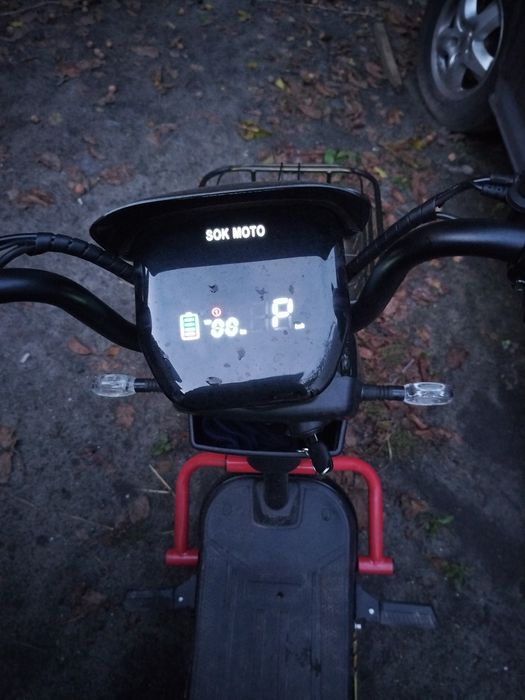 Електроскутер SOK MOTO