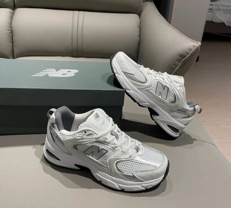 Tênis new balance novos