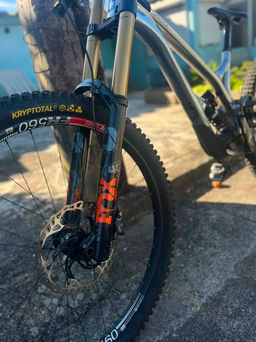 Commencal Supreme DH Signature 2022