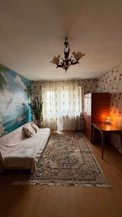 Продам Черемушки 1 комн ул. Космонавтов! С балконом. Срочно!