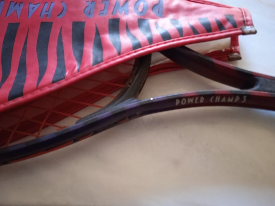 2 Raquetes Kennex Pro Em Carbono Com Pouco Uso
Inclui Capa De Proteção