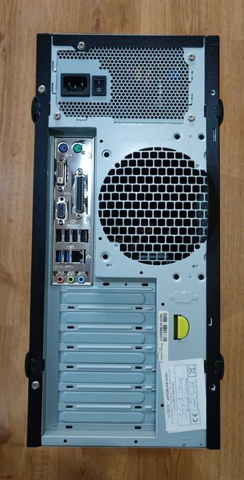 Komputer stacjonarny ASUS HBM1-C, bez zasilacza i dysku HDD..opis