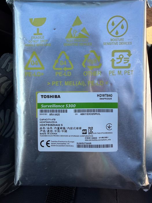 Disco Rígido Toshiba S300 Surveillance 4TB - Novo / Selado