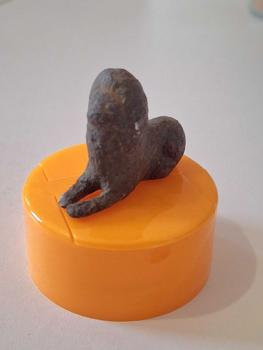 Leão em bronze romano com 39x29x20mm em optimas condições.