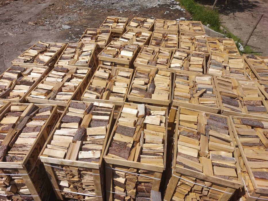 drewno opałowe iglaste  na palecie