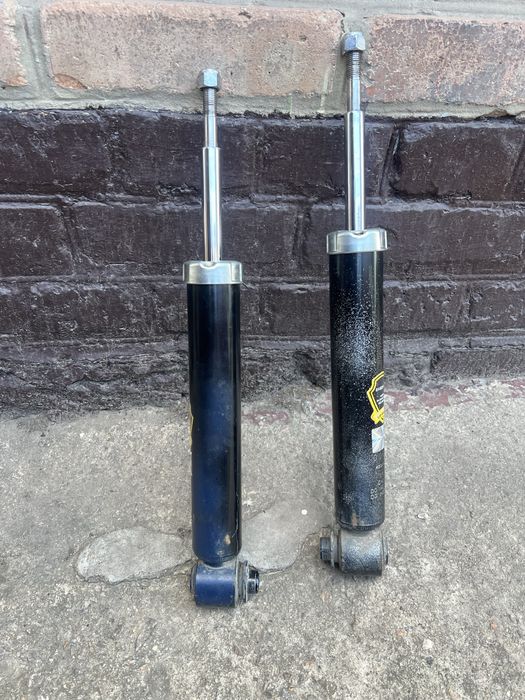 Задние амортизаторы BMW