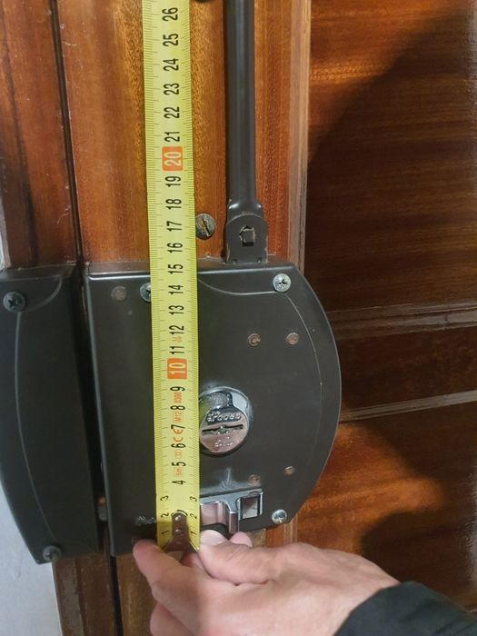 Vendo fechadura  rodes modelo 2500
