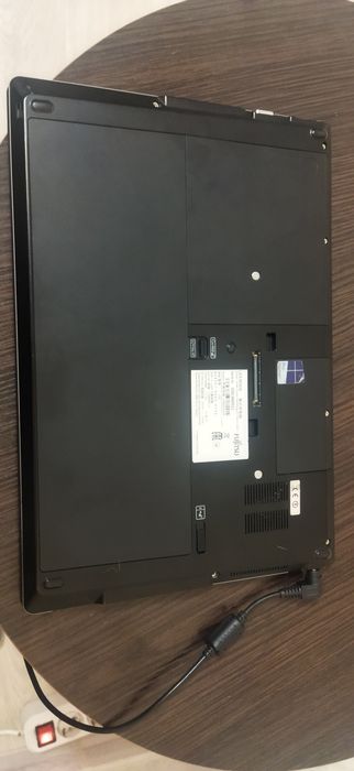 Fujitsu LifeBook U745