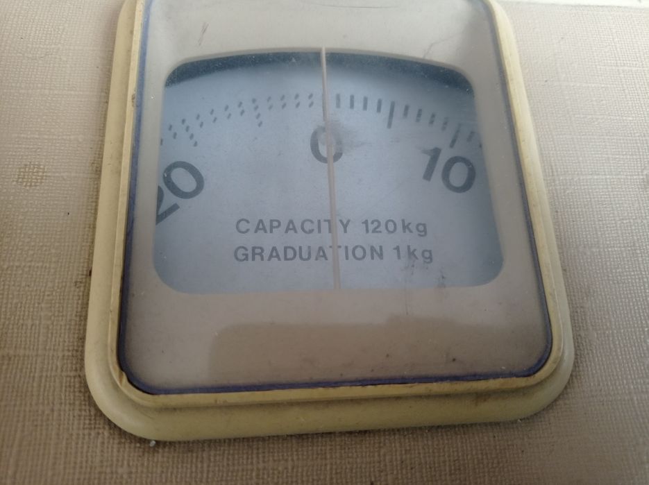 Ваги підлогові eks Б/У