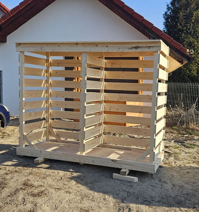 Drewutnia wiata domek ogrodowy