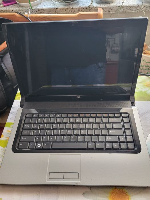 Laptop Dell PP 39L