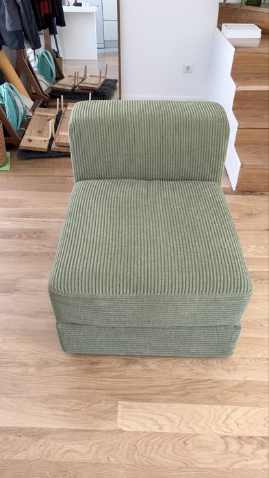 Módulo JÄTTEBO 1 Lugar com Arrumação – IKEA – Samsala Verde-Amarelo Escuro