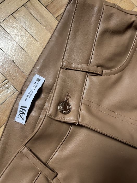 Spodnie skóra (eko) karmelowe Zara 34