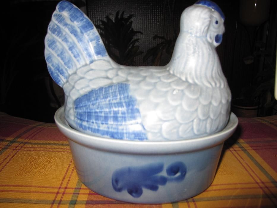 Conjunto de 2 Chaleiras e 1Terrina e muitos artigos baratos à venda.