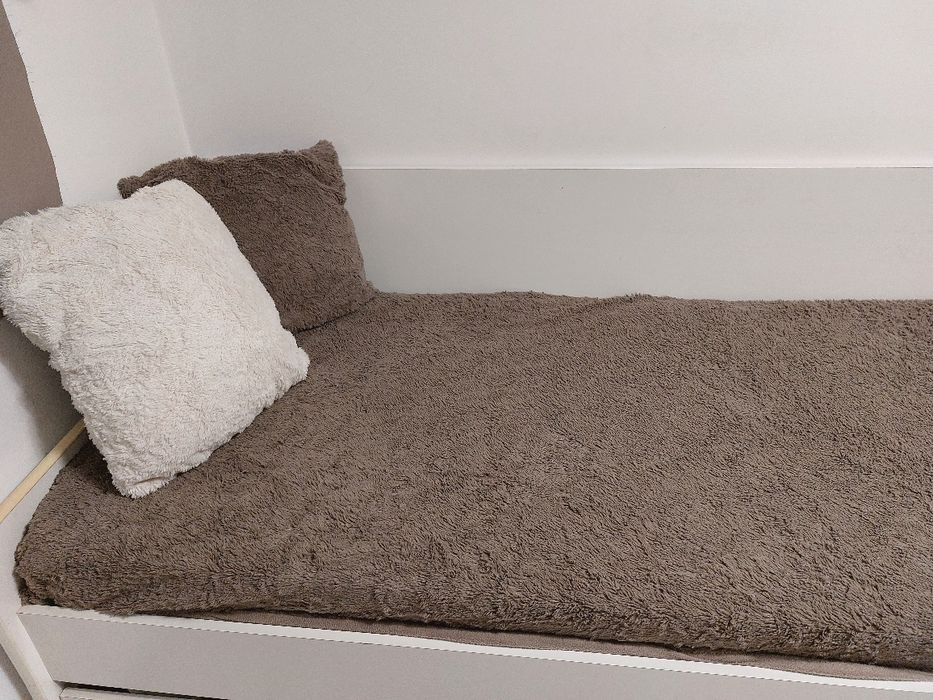 Cama dupla de solteiro, até domingo vendo por 80€