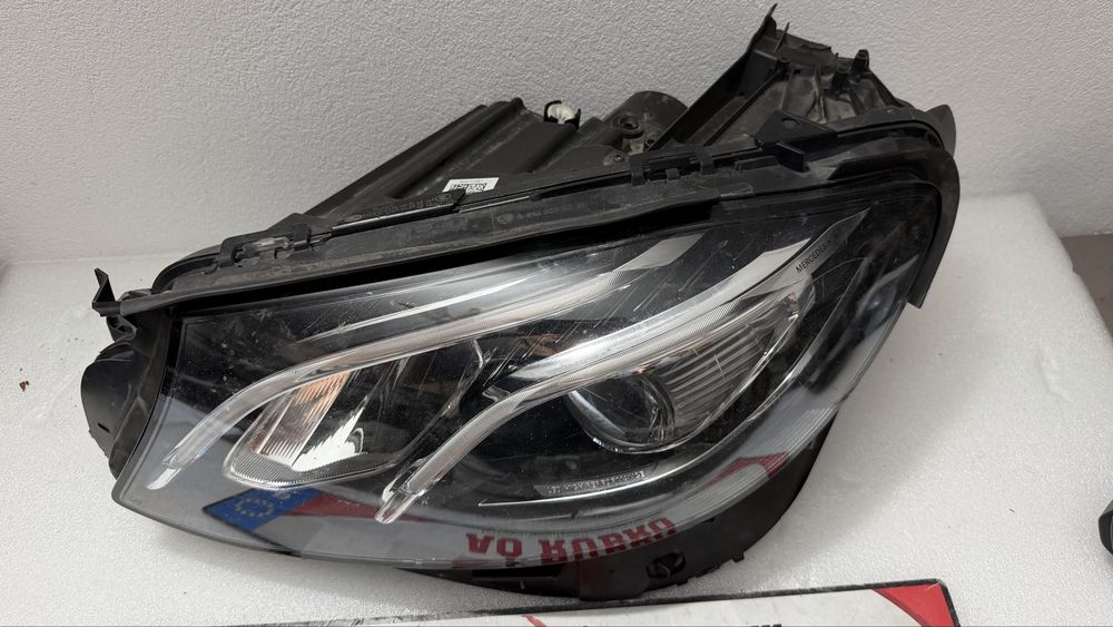 Farol esq mercedes classe e a213 led 2015/2019