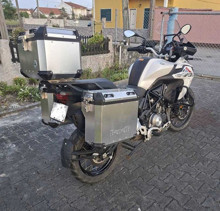 Benelli TRK 502x C/ Malas (10k km)