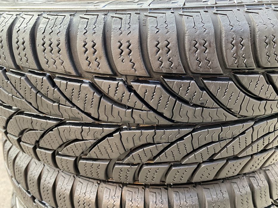 Шины зимние 2шт 175/65/R15 Sportiva