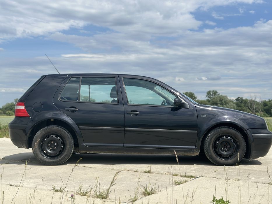 Golf 4  1.4benzyna