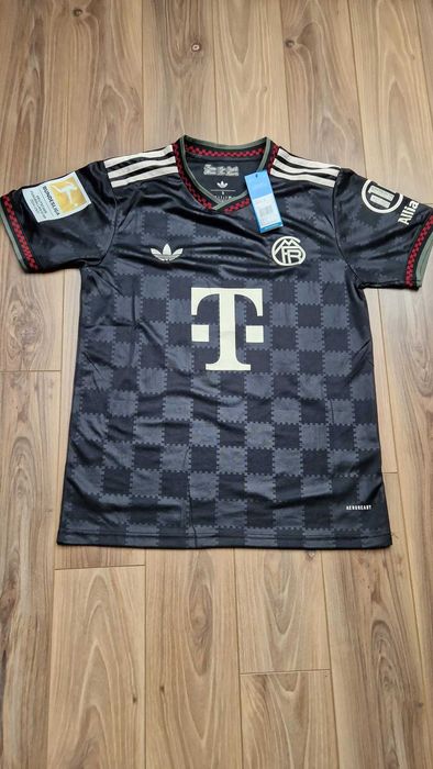 Koszulka wyjazdowa Bayern monachium 2025/2026 rozmiar S