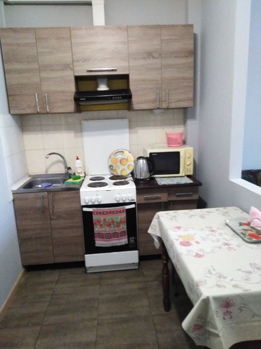 Здам подобово  1-ю квартиру