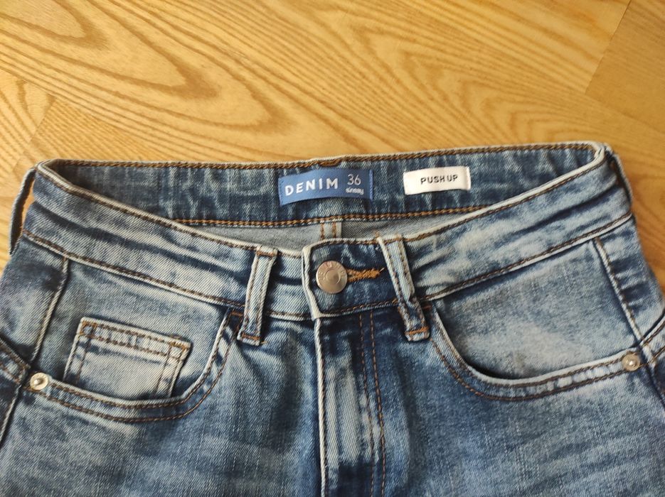 Spodnie dżins jeans denim Sinsay push up 36 S