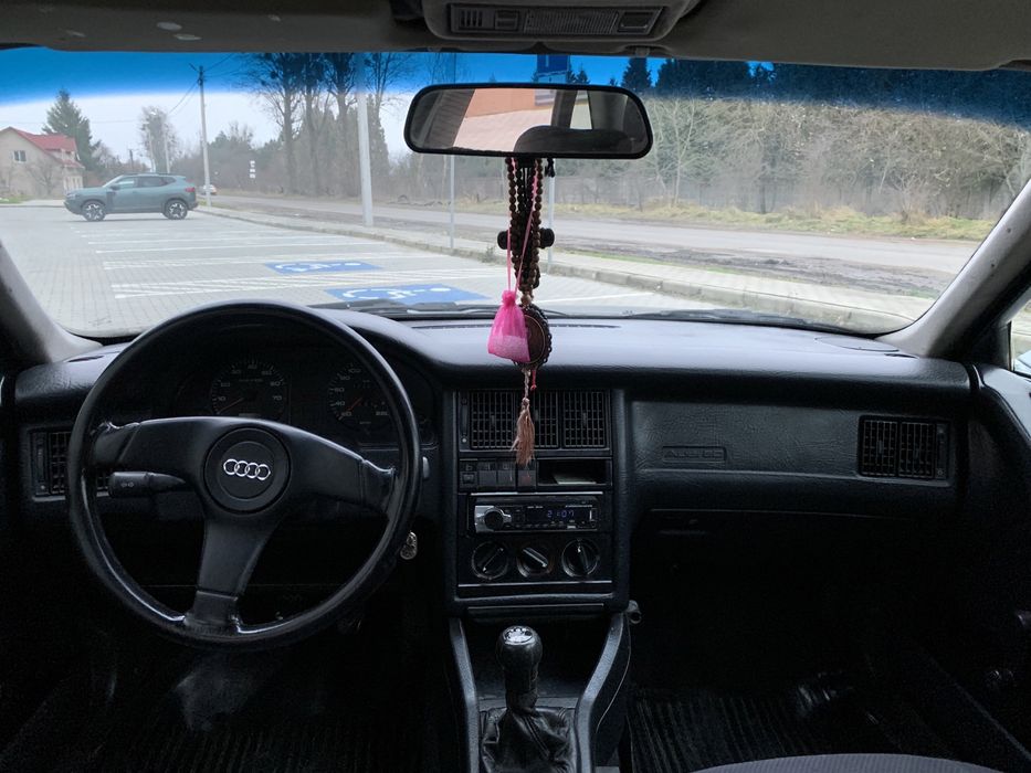 Ауді 80 b4 1993.