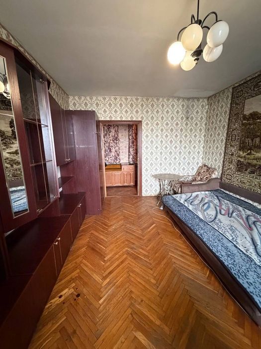 Продається 3к квартира у Вишневому