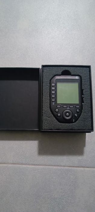 Godox XPro II TTL — це професійний бездротовий радіосинхронізатор