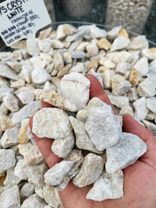 Grys jasny biały kamień Crystal White Kamienie ogrodowe dekoracyjne ozdobne akwarystyka