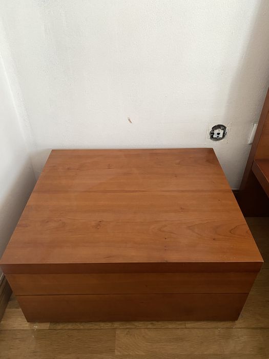 Conjunto de Mobilia de Quarto - Madeira