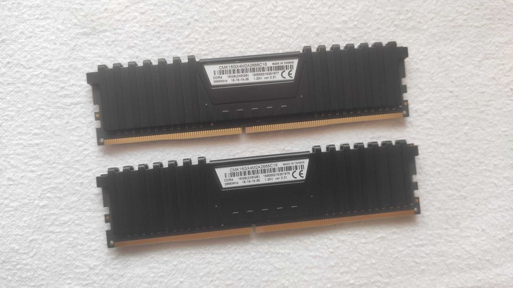 DDR4 16Gb (2×8) 2666 MHz Vengeance LPX Corsair (CMK16GX4M2A2666C16)