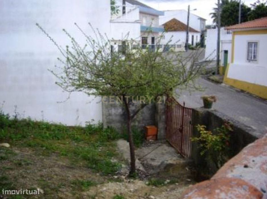 Ruína com Potencial em Moçarria, Santarém