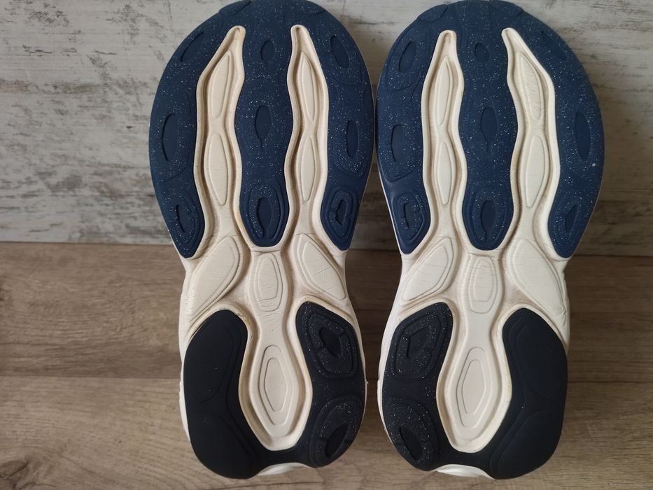 Бігові кросівки New Balance Fresh Foam X More v 5.