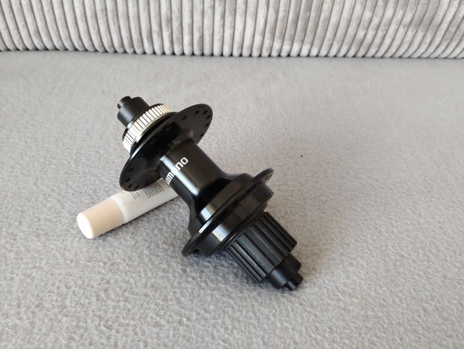 Piasta Shimano FH MT500 135mm QR Microspline Centerlock Szybkozamykacz