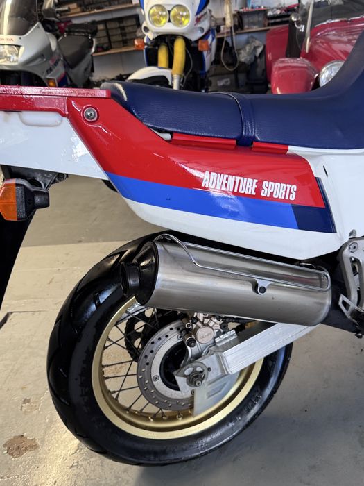 Honda Africa Twin 750 RD04
