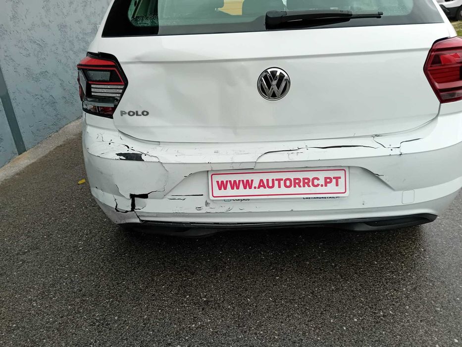 VW Polo 1.0 - Nacional ( pequeno sinistro )