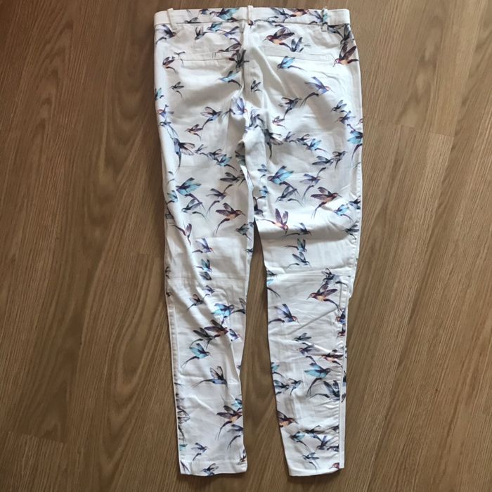 Calças brancas linho e estampada