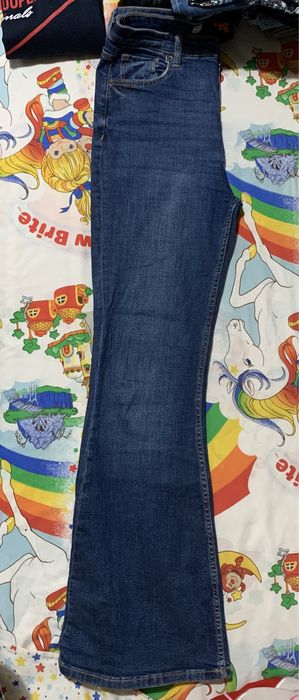 Jeans boca de sino Bershka