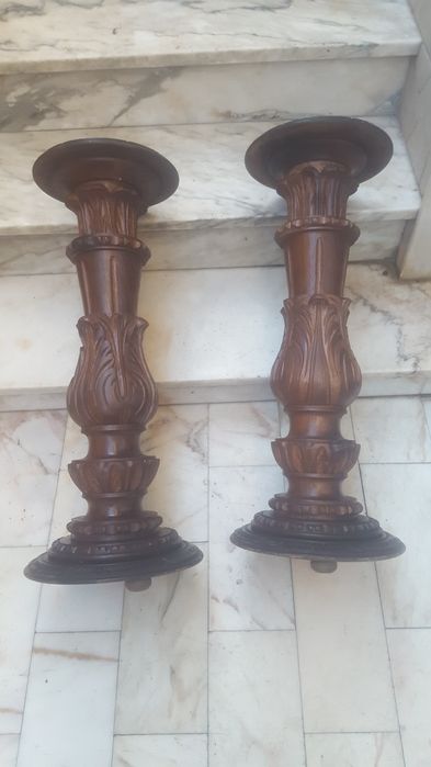 2 colunas em madeira de artesanato