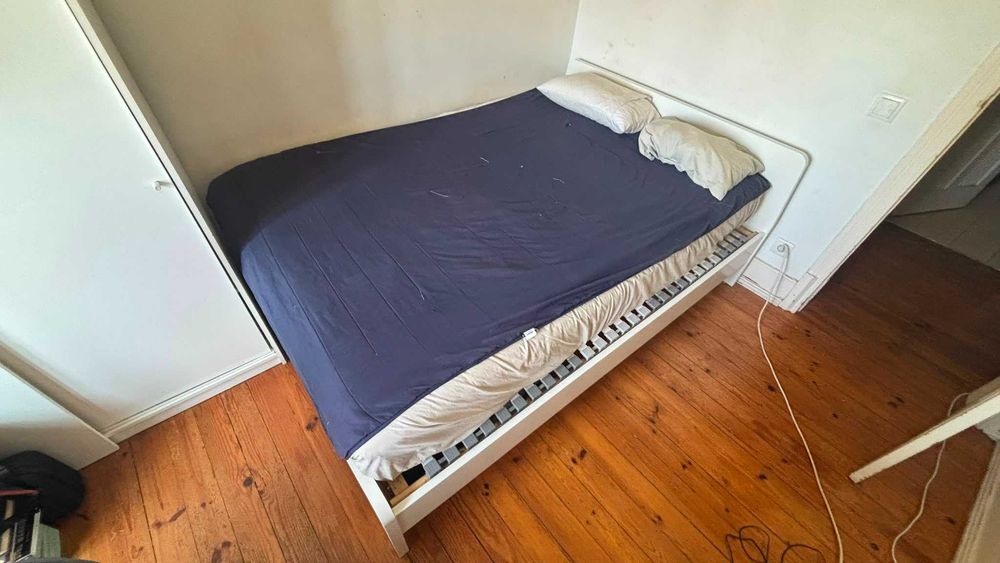 Vendo Estrado de cama de casal