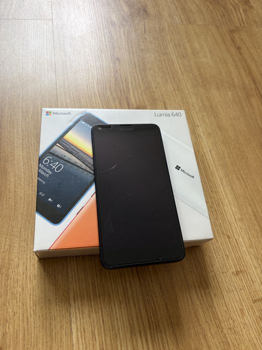 Używane telefony Samsung i Microsoft