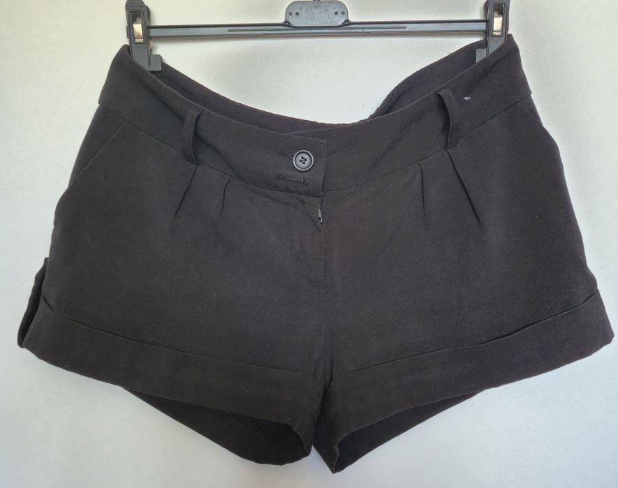 Czarne spodenki w r. 40