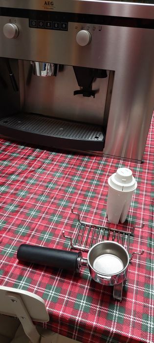 Máquina de cafe AEG de encastrar
