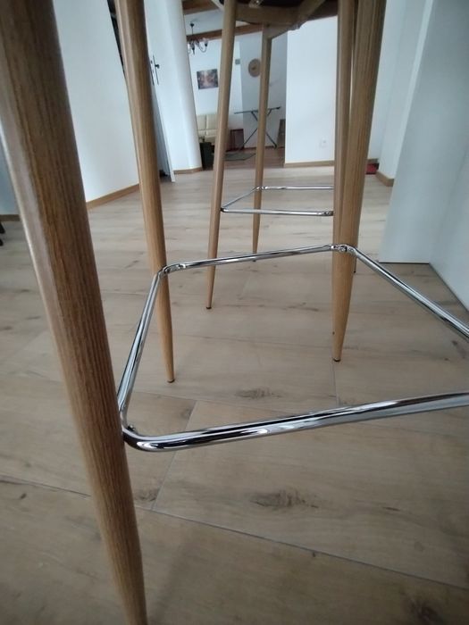 Krzesła stołki barowe 76 cm białe miękkie nowe