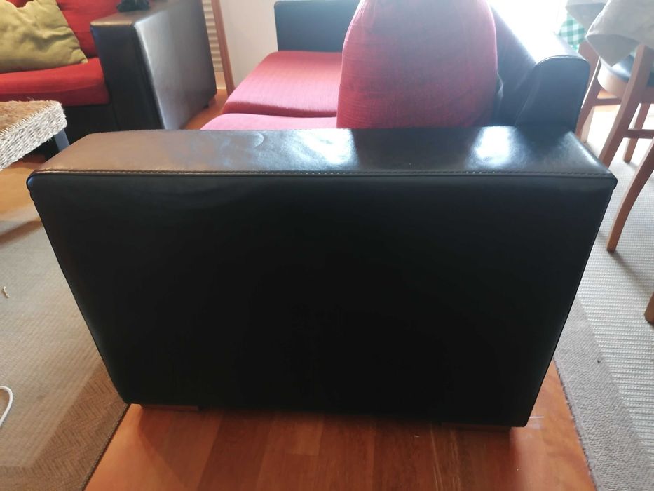 Sofás em pele e tecido