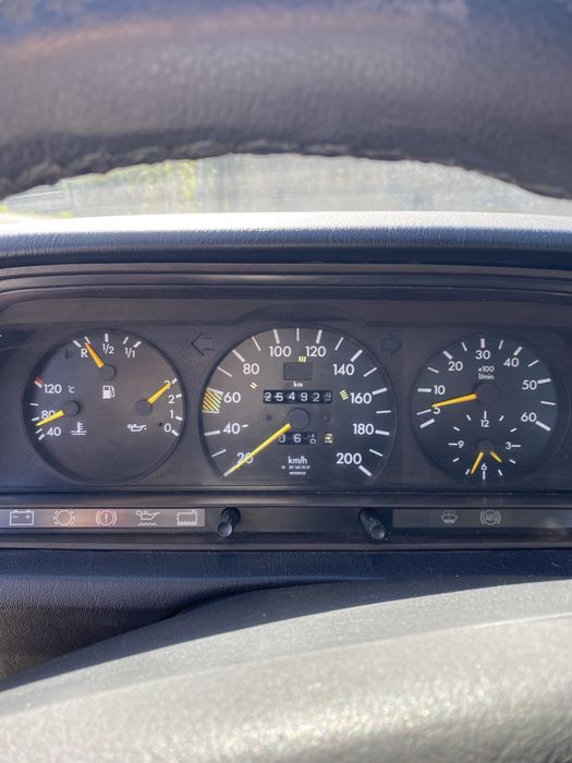 Mercedes 190 2.5cc 1992