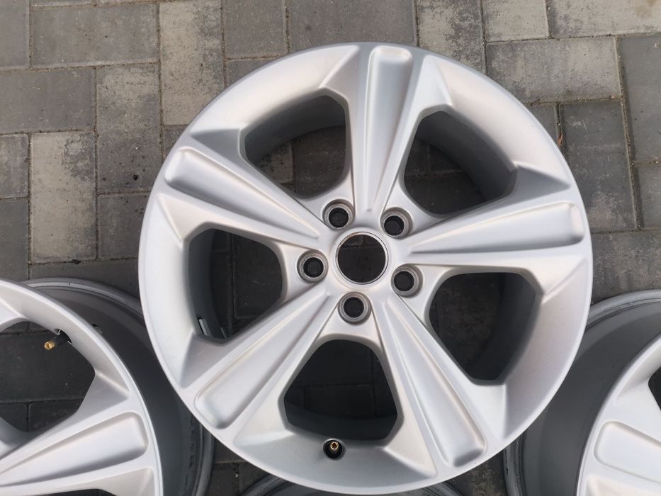Felgi FORD KUGA Mondeo Focus S-Max 7,5Jx17H2 5x108 ET52,5 + czujniki